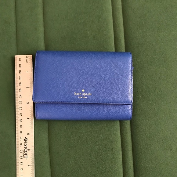 Kate Spade ♠️ wallet - Picture 5 of 5